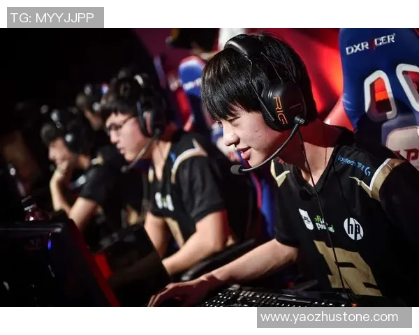 RNG战队的蜕变之旅：从荣耀巅峰到新篇章的奋斗历程