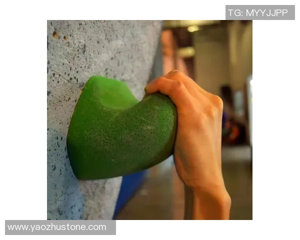 从零基础到高手之路：全面解析攀岩技巧与训练方法