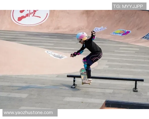 深圳极限运动队在世界滑板锦标赛中的个人能力表现全面分析与点评